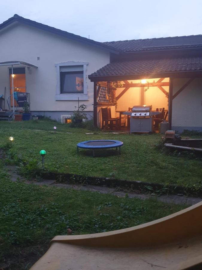 Sions Grosse Ferienwohnung Ferienwohnung Mit 3 Schlafzimmer, 2 Km Bis Zum Europapark Rust Каппель-Графенхаузен Экстерьер фото